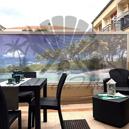 Smeraldo Perla D'amare - Sul Mare *